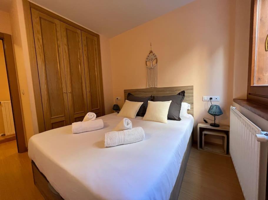 Apartamento Hasta 4 Pax Con Terraza- Nº Hut 08258 Soldeu Eksteriør billede